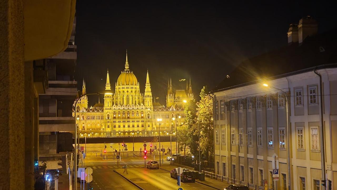 Parliament View Apartment Budapest Extérieur photo