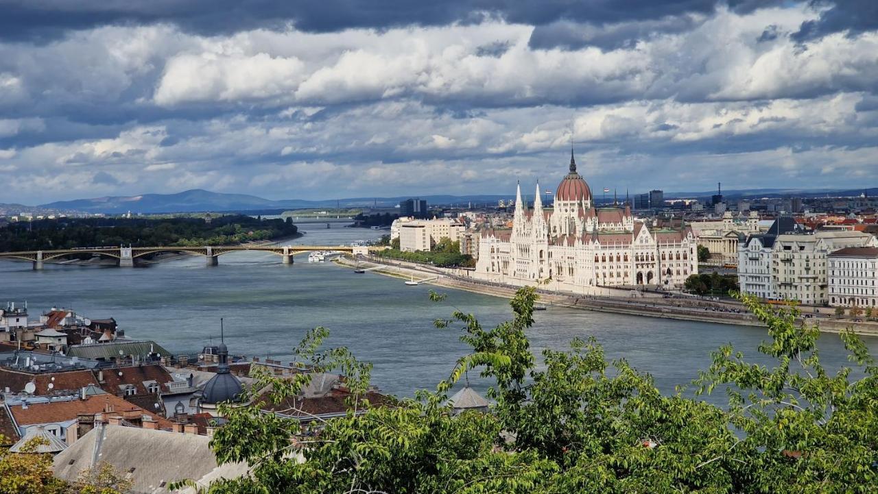 Parliament View Apartment Budapest Extérieur photo